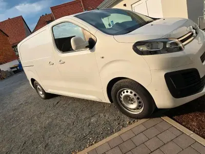 Gebraucht Citroën Jumpy 150 PS (110 kW) 2016 Weiß Van / Kleinbus