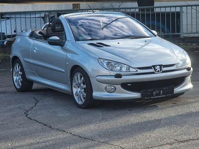 Gebraucht Peugeot 206 CC Platinum 109 PS (80 kW) 2006 Silber Cabrio