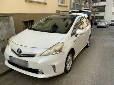 Gebraucht Toyota Prius+ 136 PS (100 kW) 2013 Weiß Van / Kleinbus