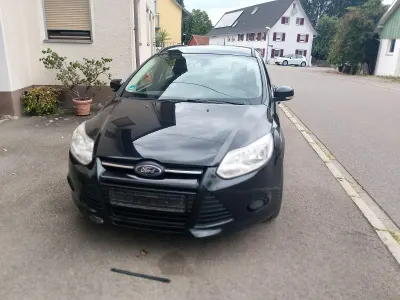 Gebraucht Ford Focus 115 PS (84 kW) 2011 Schwarz Kombi