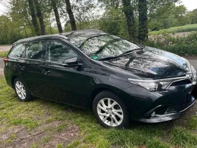 Gebraucht Toyota Auris Touring Sports Comfort 116 PS (85 kW) 2018 Schwarz Kombi