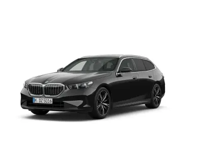 Gebraucht BMW 520 Performance 208 PS (152 kW) 2026 Schwarz Kombi