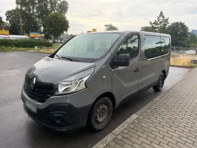 Gebraucht Renault Trafic 116 PS (85 kW) 2015 Grau Van / Kleinbus