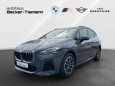 Gebraucht BMW 220 Active Tourer M Sport 170 PS (125 kW) 2025 Grau Van / Kleinbus