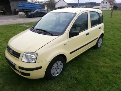Używany Fiat Panda 54 KM (39 kW) 2009 Żółty Hatchback