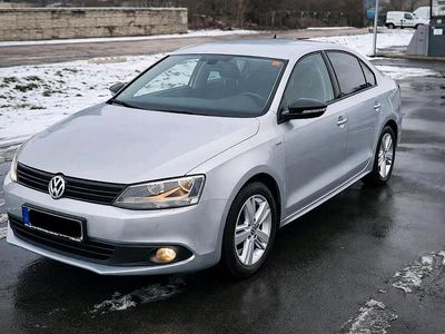 Grün Gebraucht 2012 VW Jetta Limousine | 4.600 € (Fairer Preis)