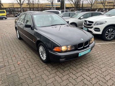 BMW 528