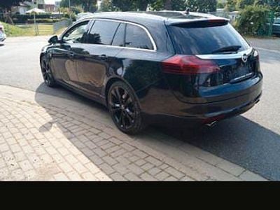 Second-hand Opel Insignia Eco 194 CP (142 kW) 2012 Negru Break