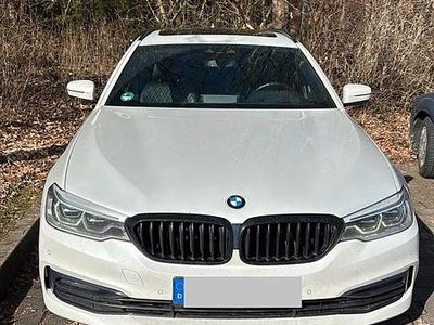 Używany BMW 520 Shadowline 190 KM (139 kW) 2019 Biały Kombi