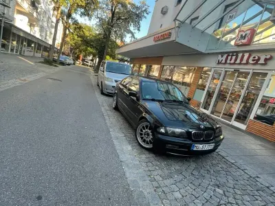 Gebraucht BMW 318 118 PS (86 kW) 2001 Schwarz Limousine