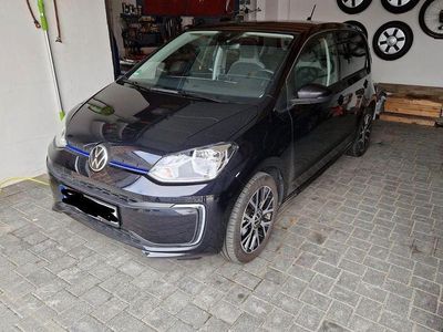 Schwarz Gebraucht 2022 VW e-up! Style Kleinwagen | 14.400 € (Fairer Preis)