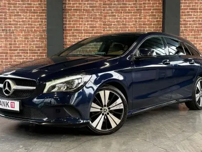 Gebraucht Mercedes CLA220 Shooting Brake 177 PS (130 kW) 2017 Blau Kombi
