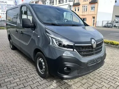 Occasion Renault Trafic Komfort 145 ch (106 kW) 2020 Gris Monospace