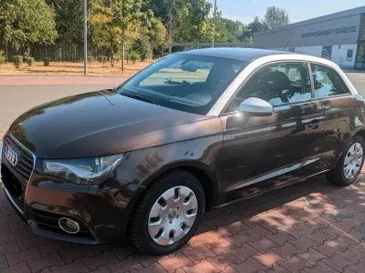 Gebraucht Audi A1 Design 122 PS (89 kW) 2011 Braun Kleinwagen