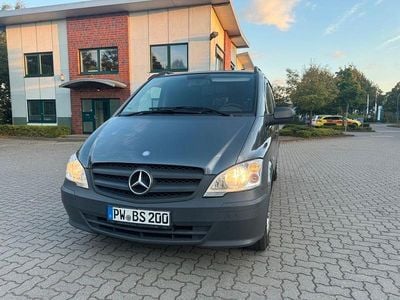 Grau Gebraucht 2011 Mercedes Vito Van | 9.999 € (Etwas zu teuer)