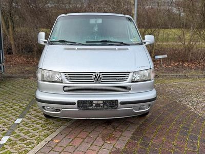 Grau Gebraucht 2002 VW Multivan Van | 10.000 €