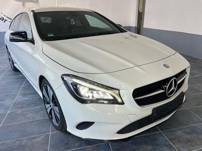 Gebraucht Mercedes CLA180 109 PS (80 kW) 2016 Weiß Limousine
