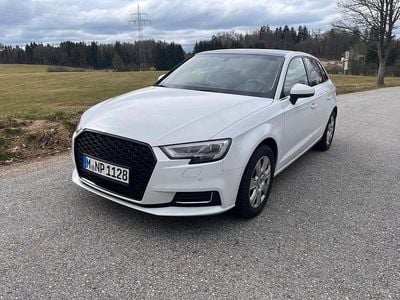 Gebraucht Audi A3 S-Line 150 PS (110 kW) 2018 Weiß Limousine