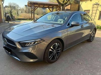Usata Mercedes A180 Advanced 136 CV (100 kW) 2023 Grigio Berlina