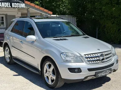 Gebraucht Mercedes ML350 272 PS (200 kW) 2005 Grau SUV