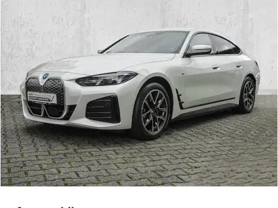 Gebraucht BMW i4 Sport Line 250 kW (340 PS) 2025 Weiß Limousine