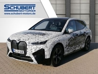 gebraucht BMW iX 40 xDrive Sport Allrad AHK-klappbar Panodach Navi digitales Cockpit