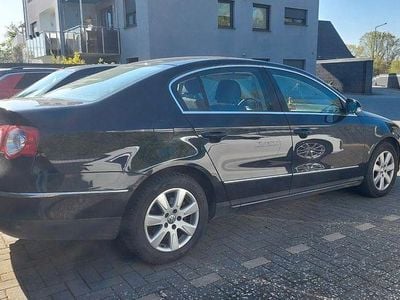 Używany VW Passat Comfortline 122 KM (89 kW) 2009 Czarny Sedan/Limuzyna