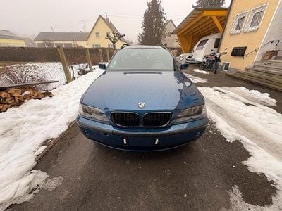 Blau Gebraucht 2001 BMW 318 Kombi | 1.800 € (Guter Preis)