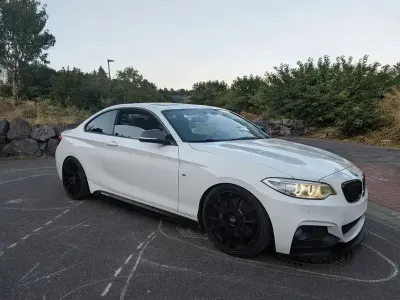 Gebraucht BMW 220 M Performance 184 PS (135 kW) 2014 Weiß Coupé