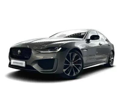 Käytetty Jaguar XE R-Dynamic 250 HP (183 kW) 2023 Harmaa Sedan