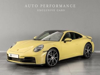 Nowe Porsche 911 Carrera 396 KM (291 kW) 2025 Żółty