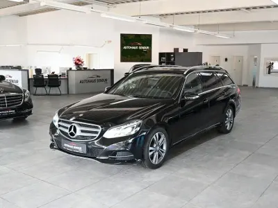 Gebraucht Mercedes E220 170 PS (125 kW) 2015 Schwarz Kombi