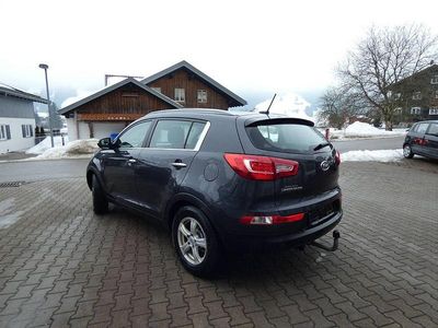 Grau Gebraucht 2011 Kia Sportage Vision SUV | 8.900 € (Fairer Preis)