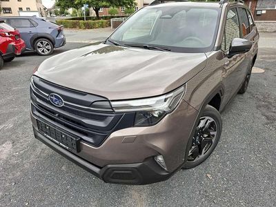 Neu Subaru Forester Exclusive+ 136 PS (100 kW) 2025 Brillant bronze SUV