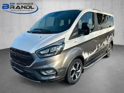 Gebraucht Ford Tourneo Active 185 PS (136 kW) 2021 Weiß Van / Kleinbus