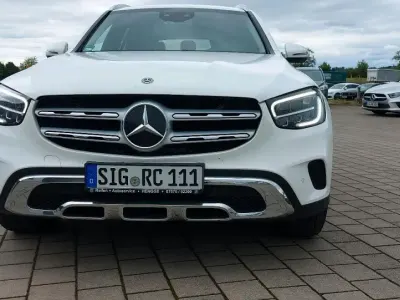 Gebraucht Mercedes GLC220 194 PS (142 kW) 2019 Weiß SUV