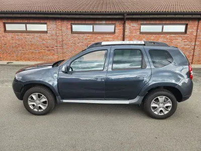 Gebraucht Dacia Duster 102 PS (75 kW) 2014 Grau SUV
