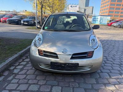 Gebraucht Nissan Micra Visia 65 PS (47 kW) 2004 Vegasgold mineraleffekt Kleinwagen