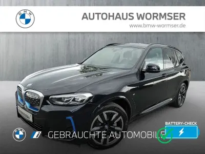 Gebraucht BMW iX3 M Sport 210 kW (286 PS) 2023 M carbonschwarz SUV