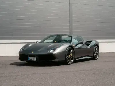 Gebraucht Ferrari 488 669 PS (492 kW) 2016 Grau Cabrio