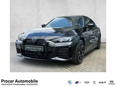 Neu BMW 440 M Sport 392 PS (288 kW) 2026 Saphirschwarz metallic Coupé