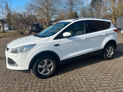 Gebraucht Ford Kuga 120 PS (88 kW) 2015 Weiß SUV