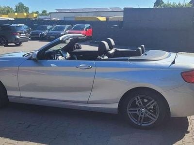 Gebraucht BMW 218 Sport Line 150 PS (110 kW) 2018 Silber Cabrio