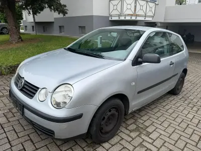 Używany VW Polo 101 KM (74 kW) 2002 Srebrny Hatchback