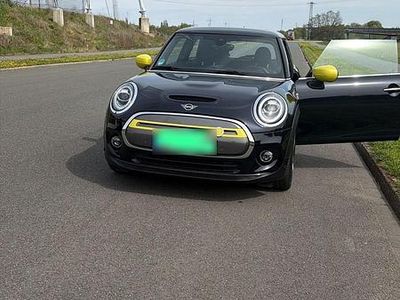 Second-hand Mini Cooper SE 135 kW (184 CP) 2021 Andere farben Hatchback