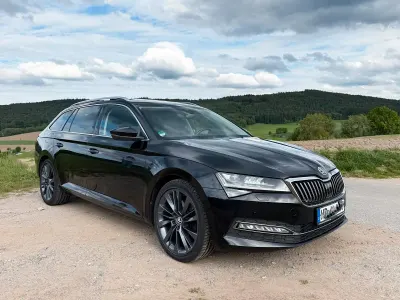 Gebraucht Skoda Superb Style 200 PS (147 kW) 2022 Schwarz Kombi