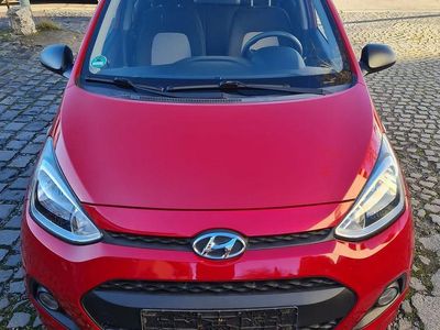 Usata Hyundai i10 67 CV (49 kW) 2015 Rosso Utilitaria