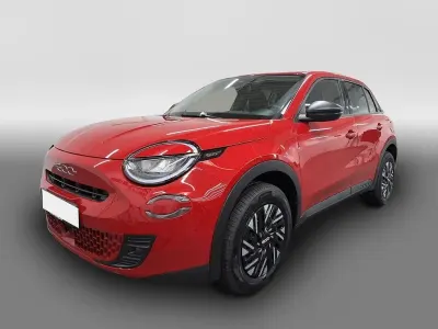 Nouă Fiat 600 101 CP (74 kW) 2025 Roșu SUV