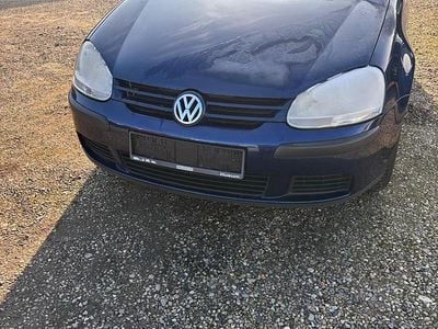 Blau Gebraucht 2005 VW Golf IV Kleinwagen | 2.750 € (Etwas zu teuer)