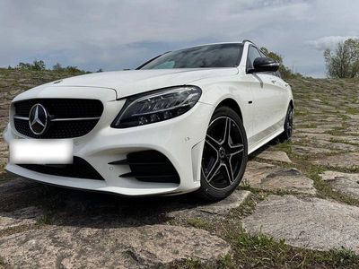 Gebraucht Mercedes C300e AMG 306 PS (225 kW) 2021 Weiß Kombi